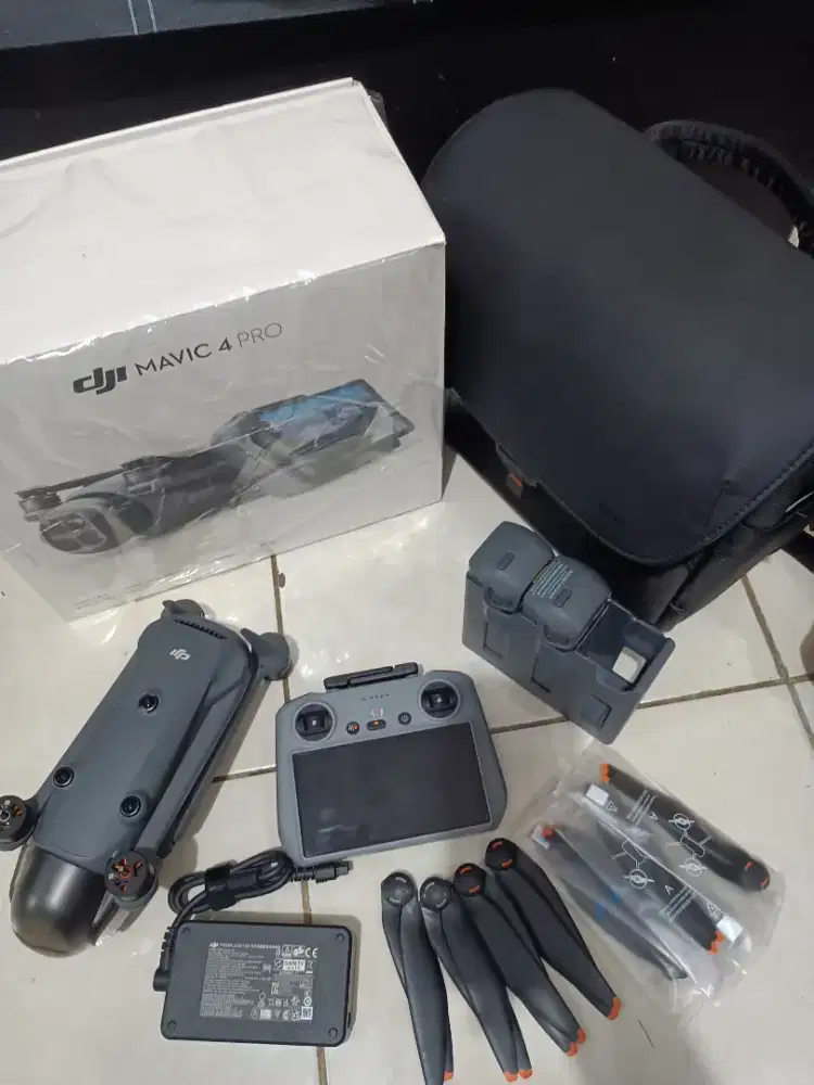 Dji Mavic 4 Pro ex Creator Combo