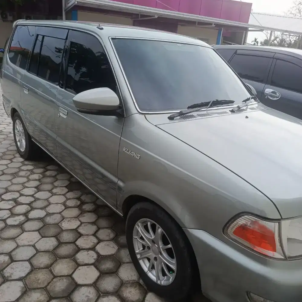 KIJANG LGX BENSIN 2003