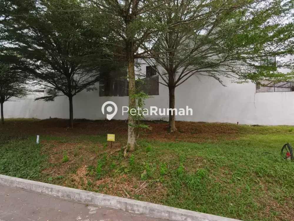 DIJUAL RUMAH JALAN BUNGA TEROMPET KOMPLEK MAYFAIR RESIDENCE (MAICHAEL)