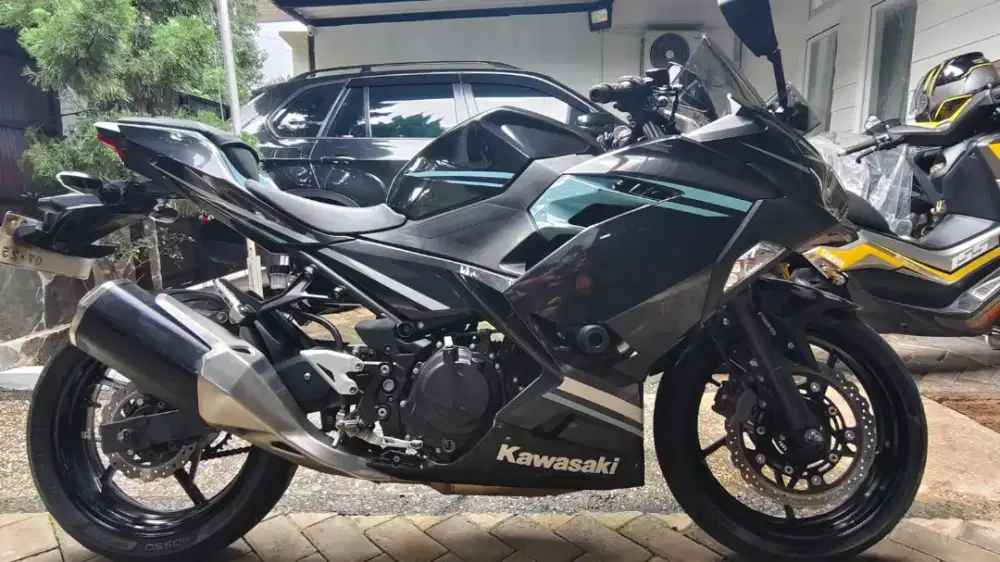 KAWASAKI NINJA 250 KEYLESS ABS