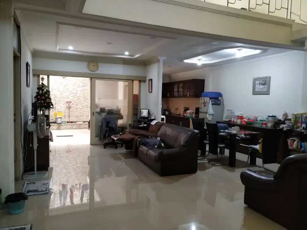 Dijual Rumah Tinggal di Komplek Bbk Jl Peta Bandung