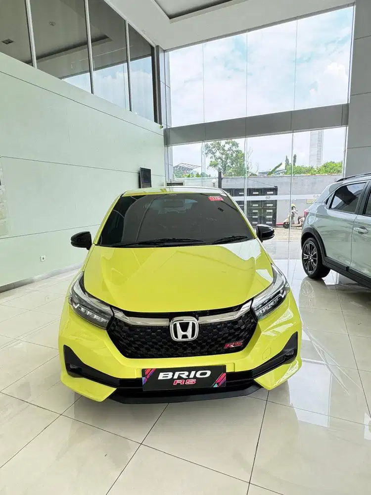 [Mobil Baru] Honda Brio RS CVT Electric Lime Promo DP 10jt-an