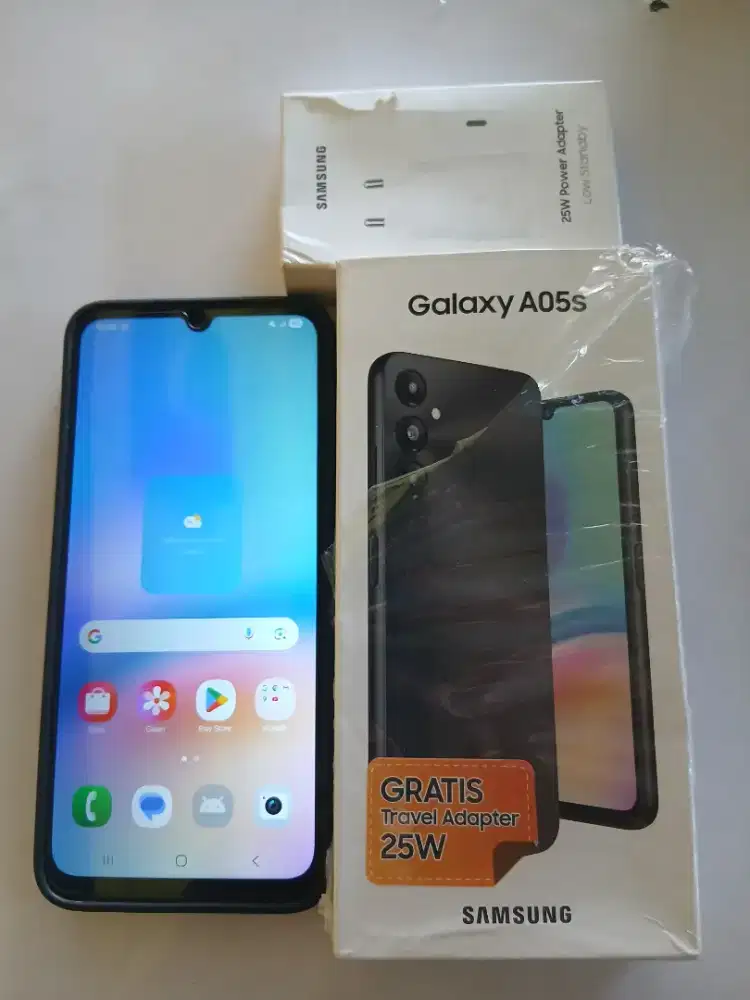 Samsung a05s hitam 6/128 cm pakai 3 bulan no minus