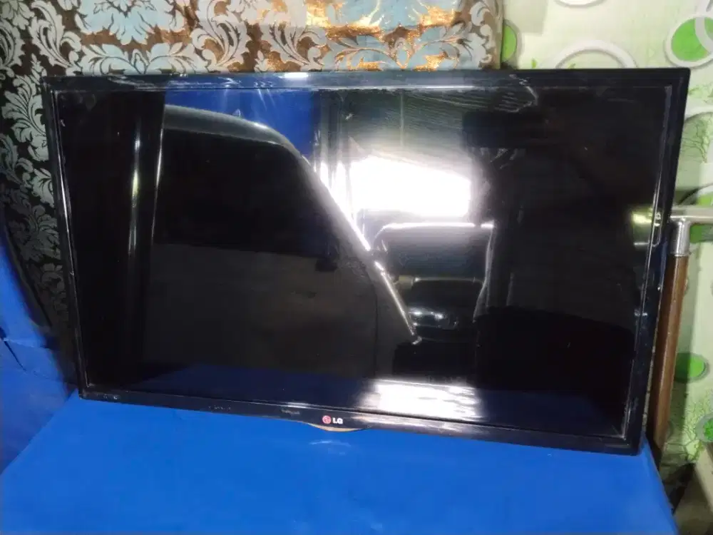TV led LG 32in masih