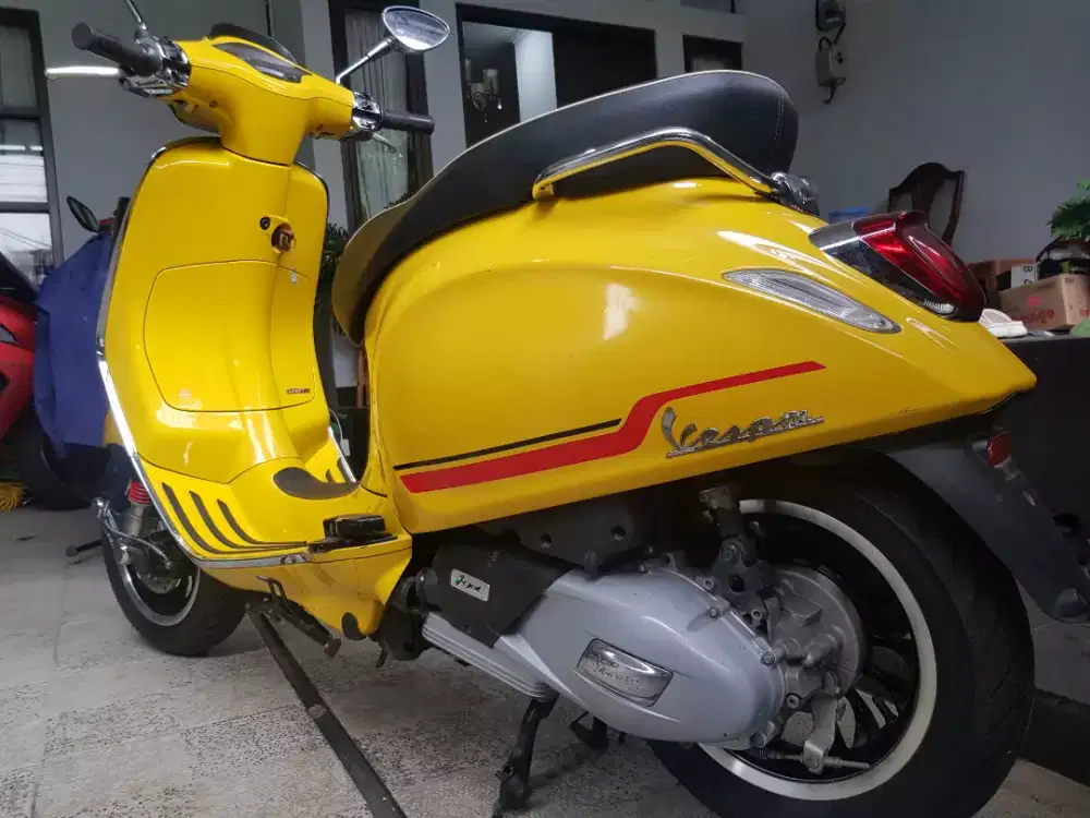 Vespa Piaggio Sprint iget 150 ,good condition