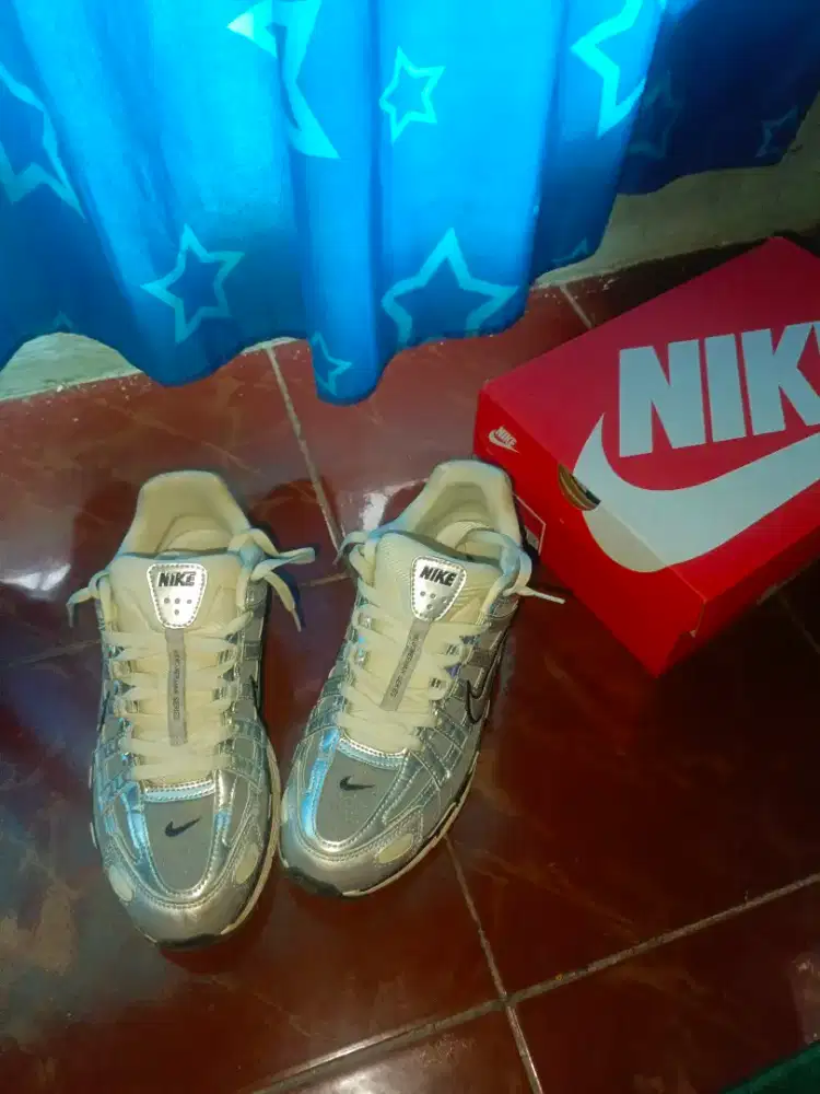 Nike P-6000 silver metallic
