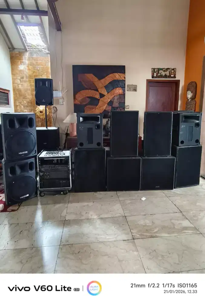 For sale all item! Sound sistem 8 unit, mixer 12 channel, keyboard 600