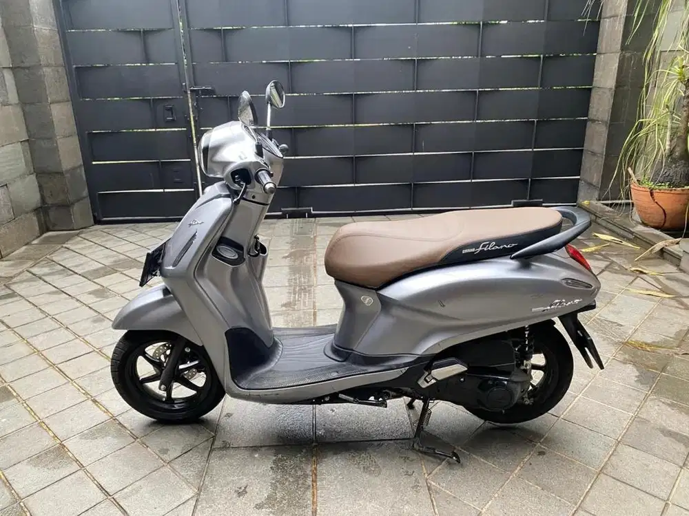 Yamaha Grand Filano Hybrid lux - Silver