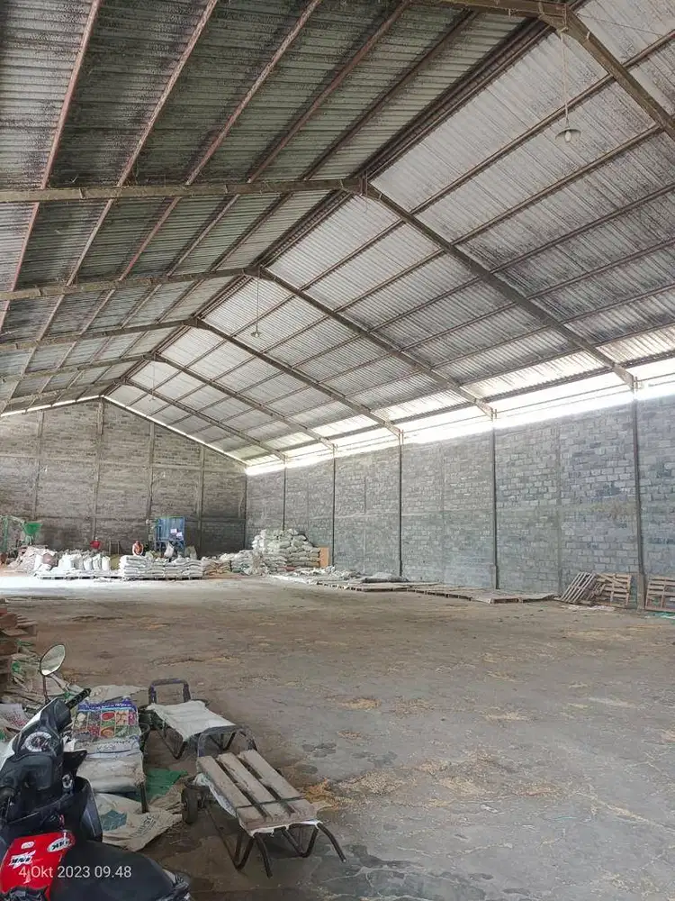 Dijual Gudang Siap Pakai  Mojokrapak Tembelang Jombang