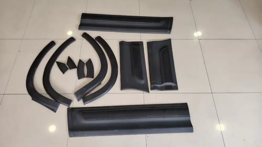 Satu set Fender dan Body Moulding Suzuki S Presso