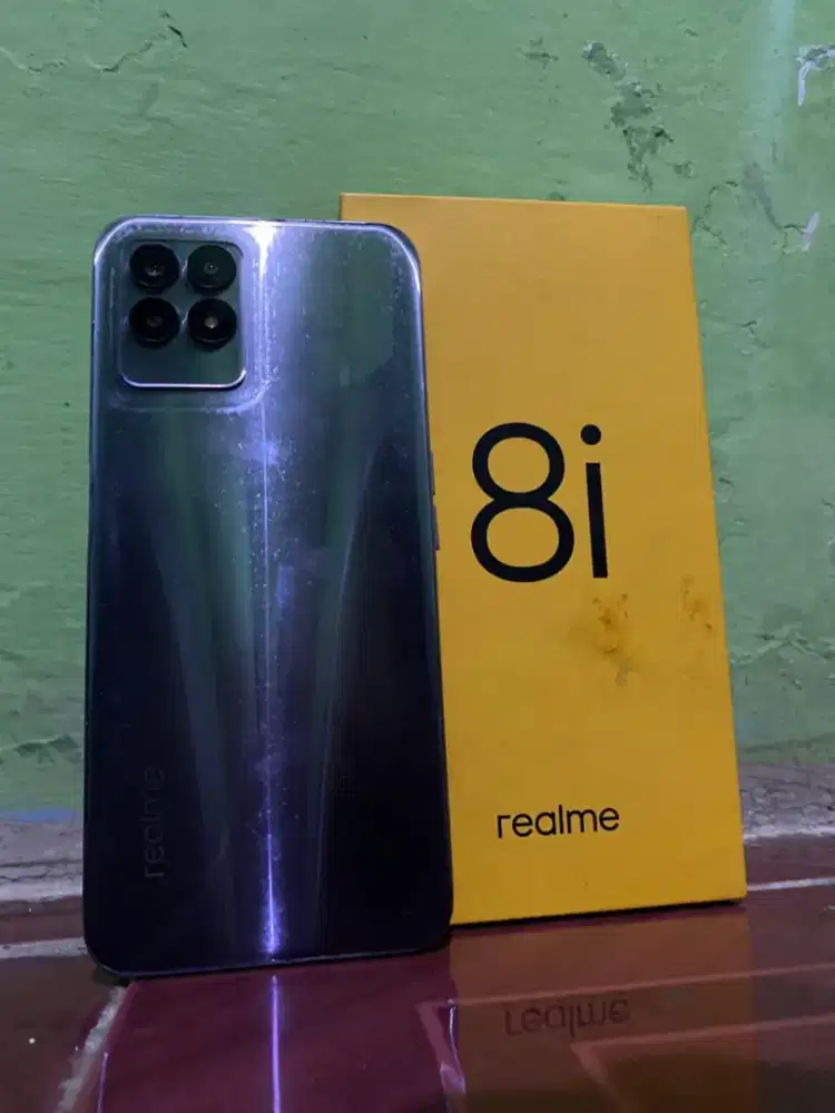 Realmi 8i ram 6/128