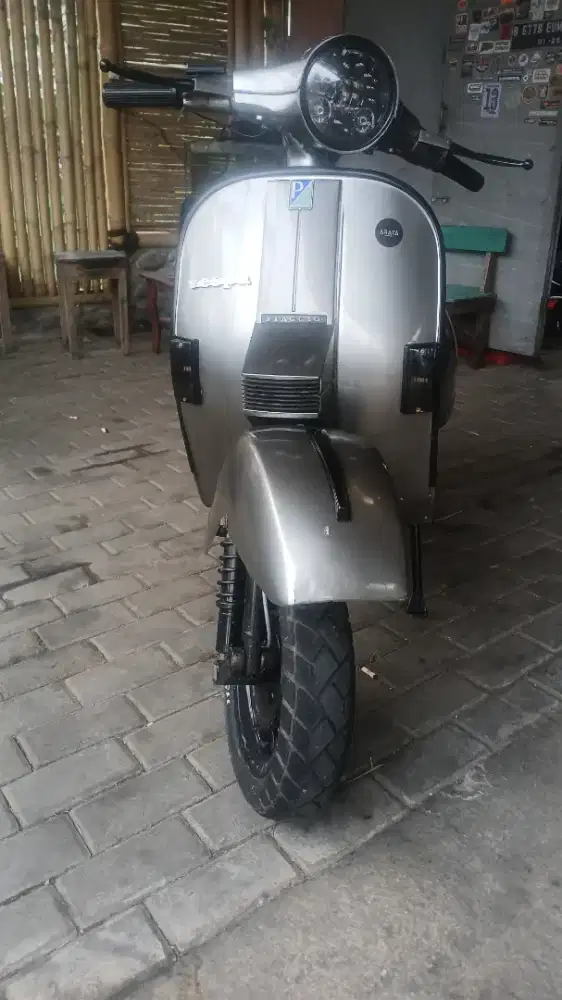 Vespa exclusive 1985
