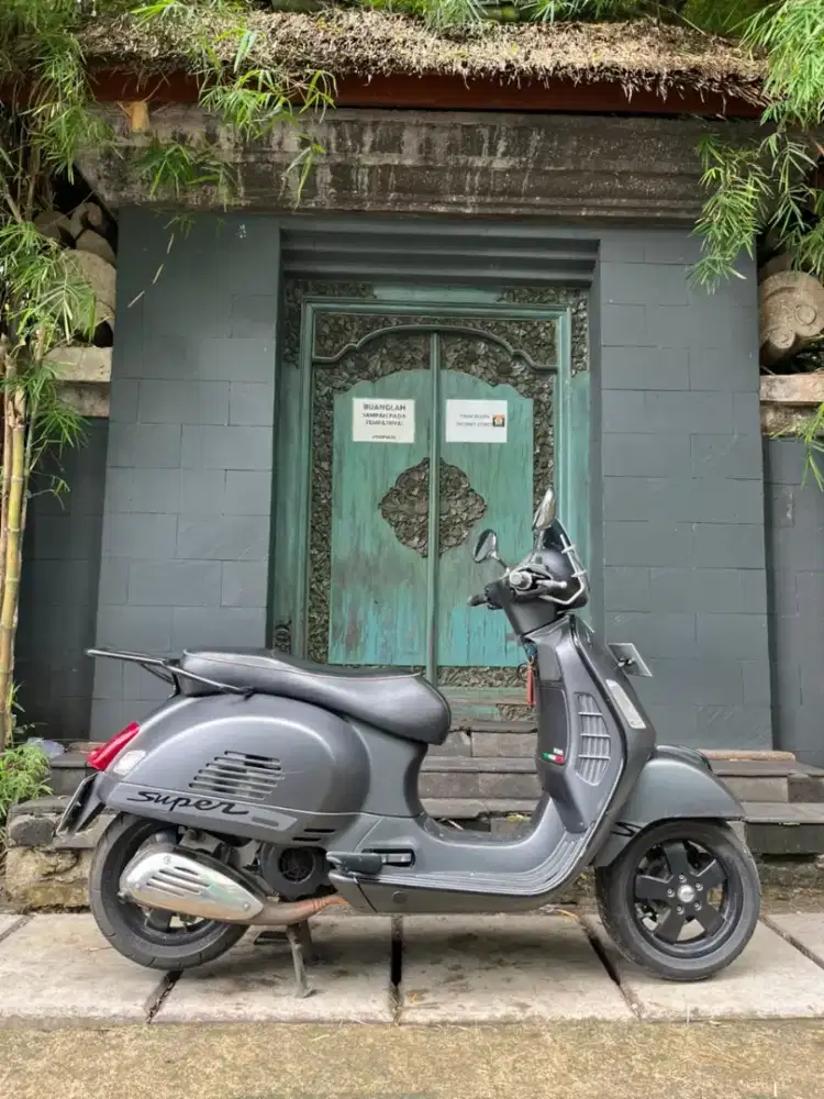 VESPA GTS 150 PAJAK HIDUP