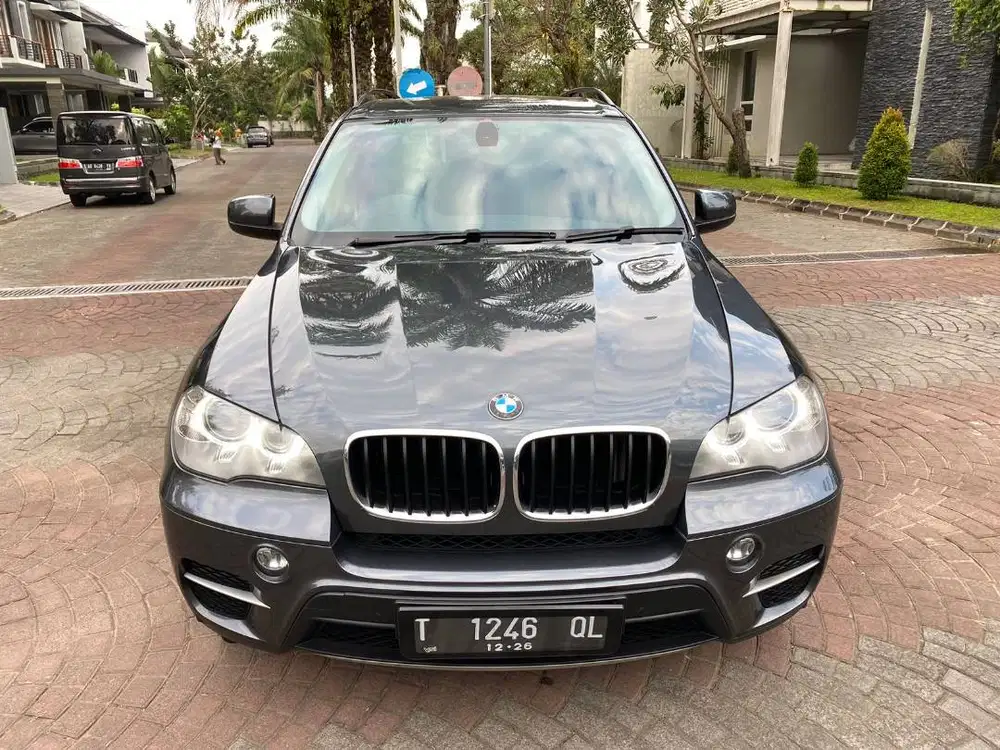 BMW X5 Xdrive 35i Xline Tahun 2013 ISTIMEWA Kredit Murah
