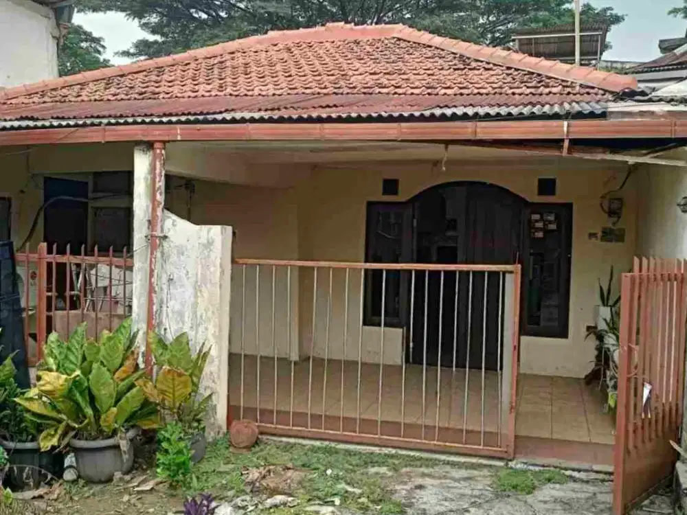 Rumah hitung tanah akses 2 jalan pinggir jalan raya basuki rahmat Cipinang dan BKT,LT 242 m cocok utk tempat usaha