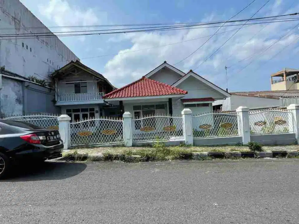 Rumah strategis di pusat kota Kuningan