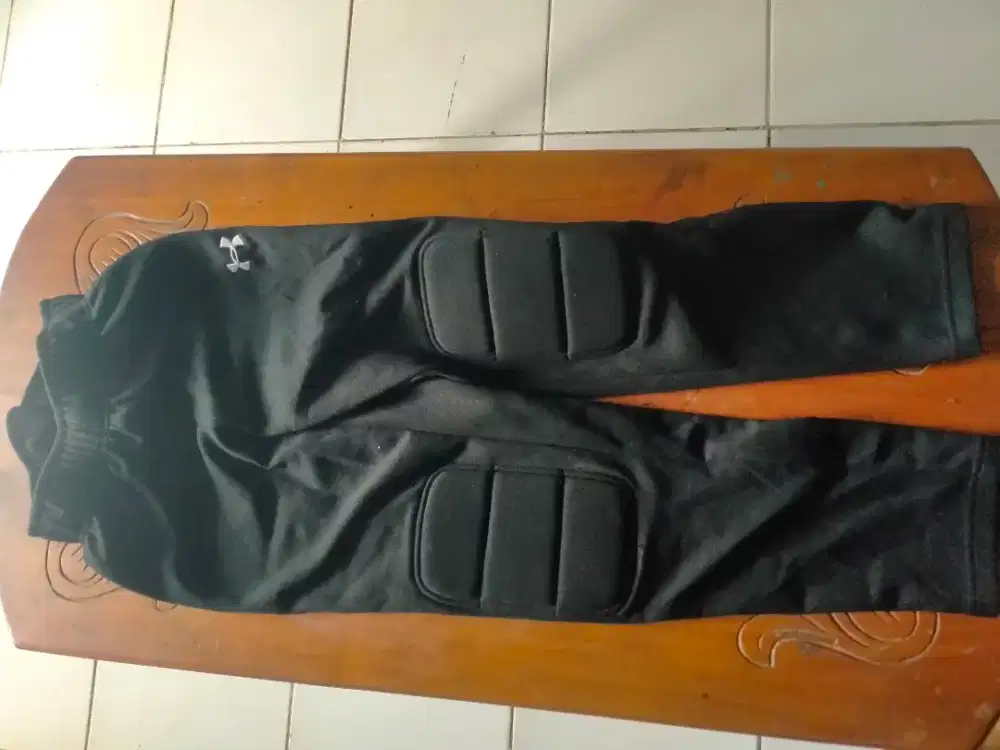 Celana kiper panjang