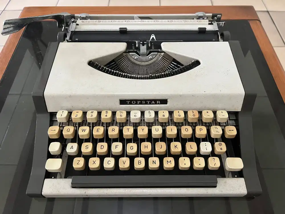 Mesin Ketik Jadul Antik Vintage merk Topstar
