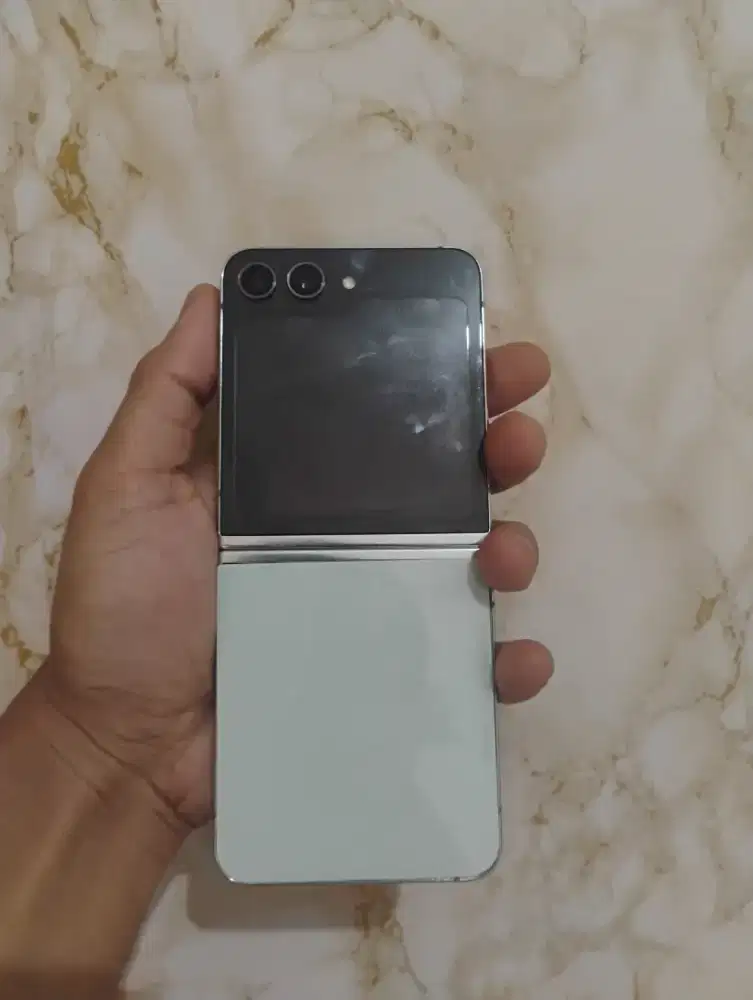 Samsung Z Flip 5 256GB