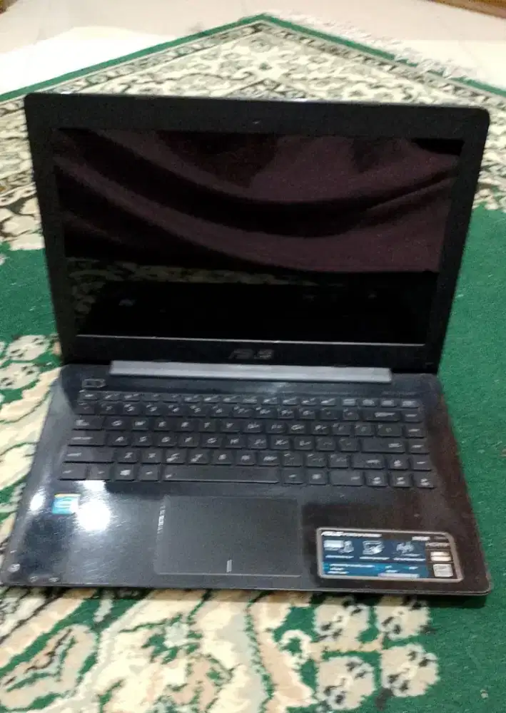 Jual Laptop masih mantaap