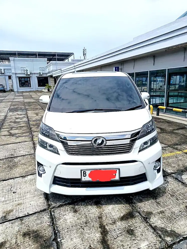 Toyota Vellfire  ZG at 2014 Bensin