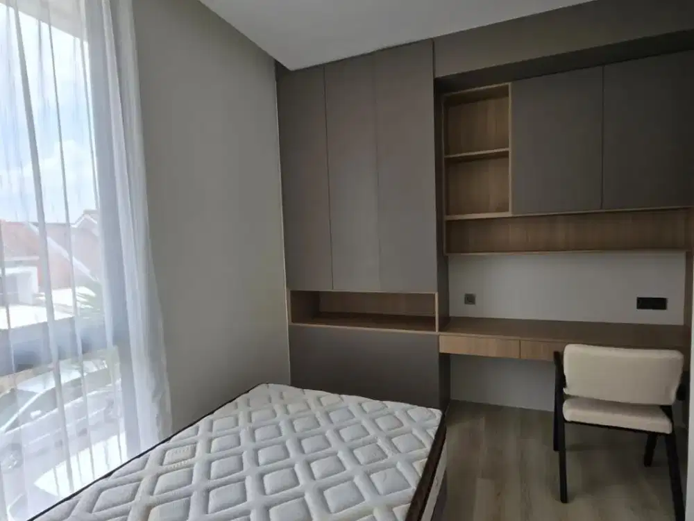 Dijual Rumah Baru 2 Lantai Modern Full Furnished di Kota Baru Parahyangan