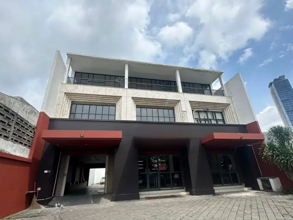 Bangunan Spesial & Luas di Lokasi Istimewa, Raya Jemursari, SBY