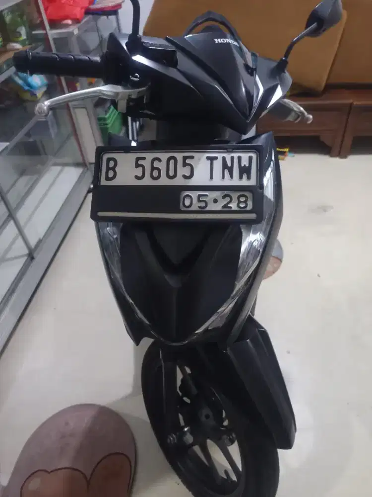 Dijual honda beat deluxe tahun 2023 B DKI jakarta selatan pajak idup