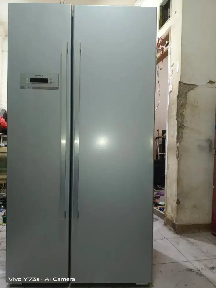 Di jual second kulkas mewah side by side merk BOSCH