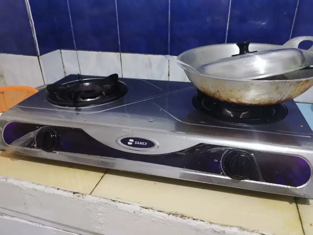 Kompor gas merk sanex