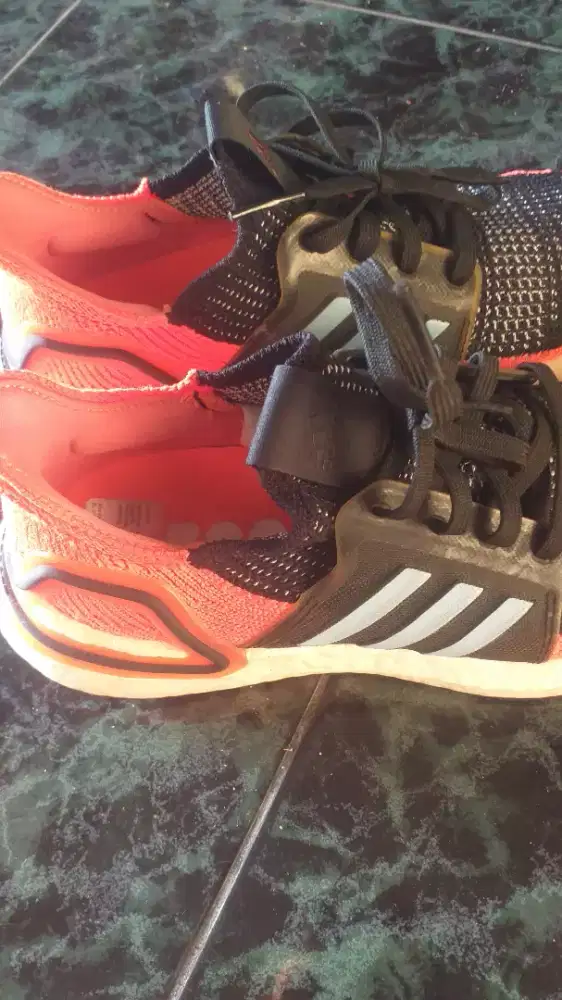 Sepatu Adidas uk 36.5