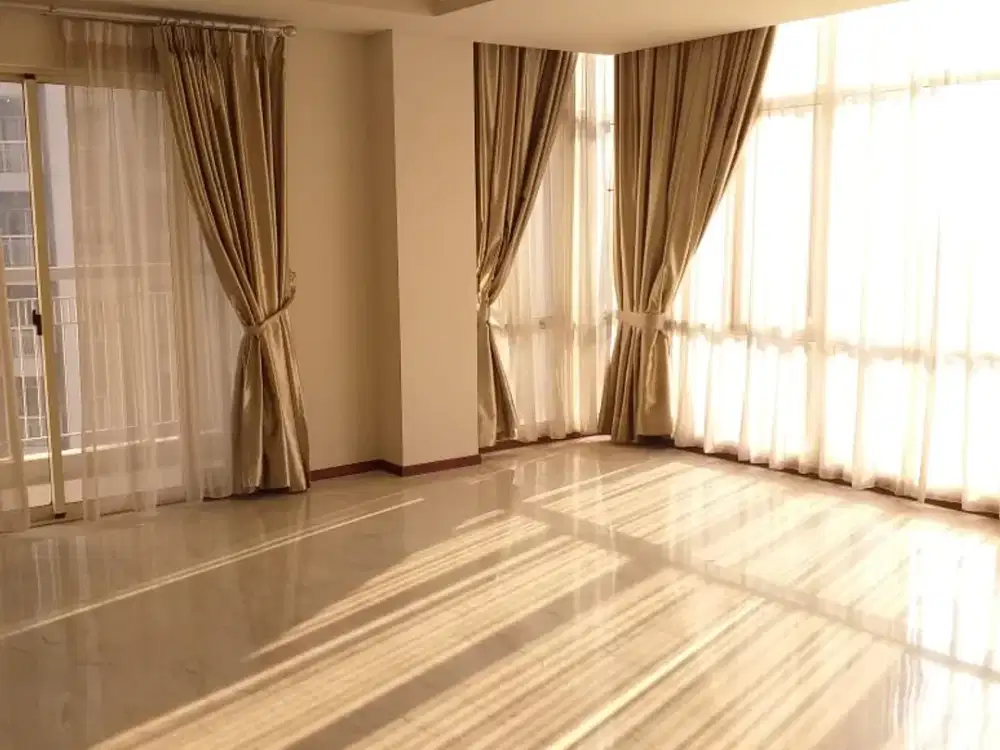 Disewakan Apartemen Royal Mediterania Garden Residence 3+1 Bedroom