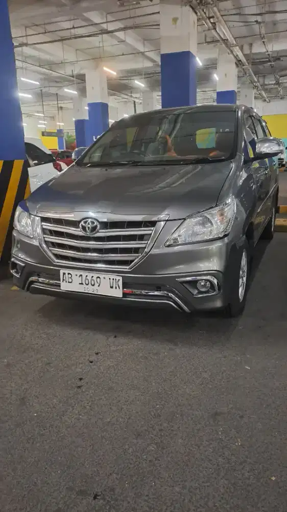 Grand Innova 2014 type E bensin 2000cc