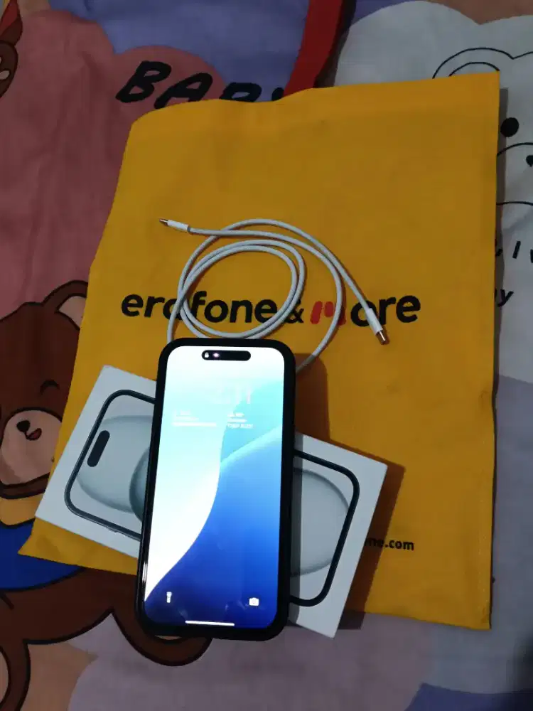 JUAL CEPAT IPHONE 15 128 GB WARNA HITAM