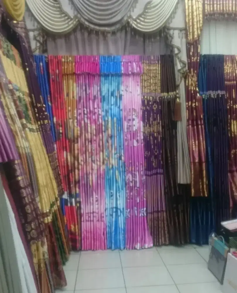 Di butuhkan admin online shop busana gamis ( muslimah )