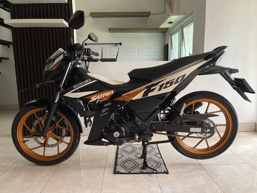 SUZUKI SATRIA FU 150 TAHUN 2025