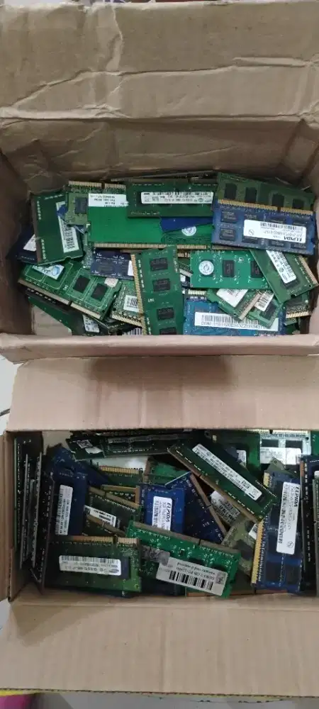 Ram 2GB DDR3 stok banyak