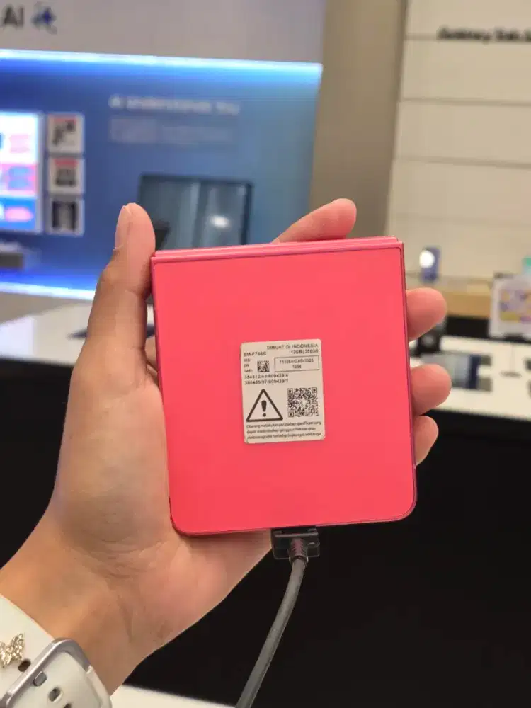 Samsung zflip7 free buds3fe