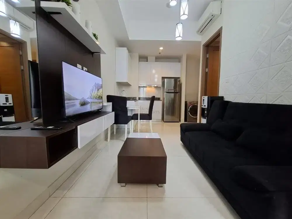 Disewakan Condominium Taman Anggrek Residences 1BR+ Furnished Interior Lengkap Nyaman, Hanya Jalan Kaki Ke Mall TA & Cp Mall Di Tanjung Duren