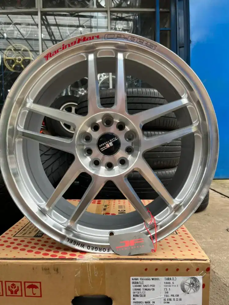 Racinghart cp035 ring 18 lebar 8,5 pcd 5x108&5x114,3 ET 38