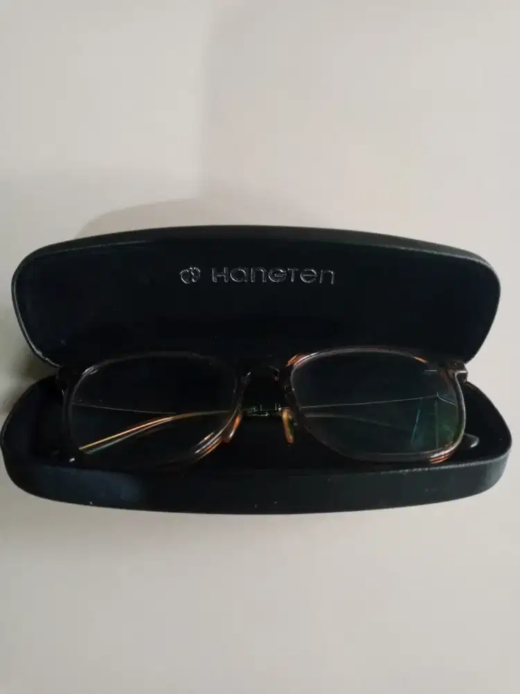 Jual kacamata baca ex. Optik melawai