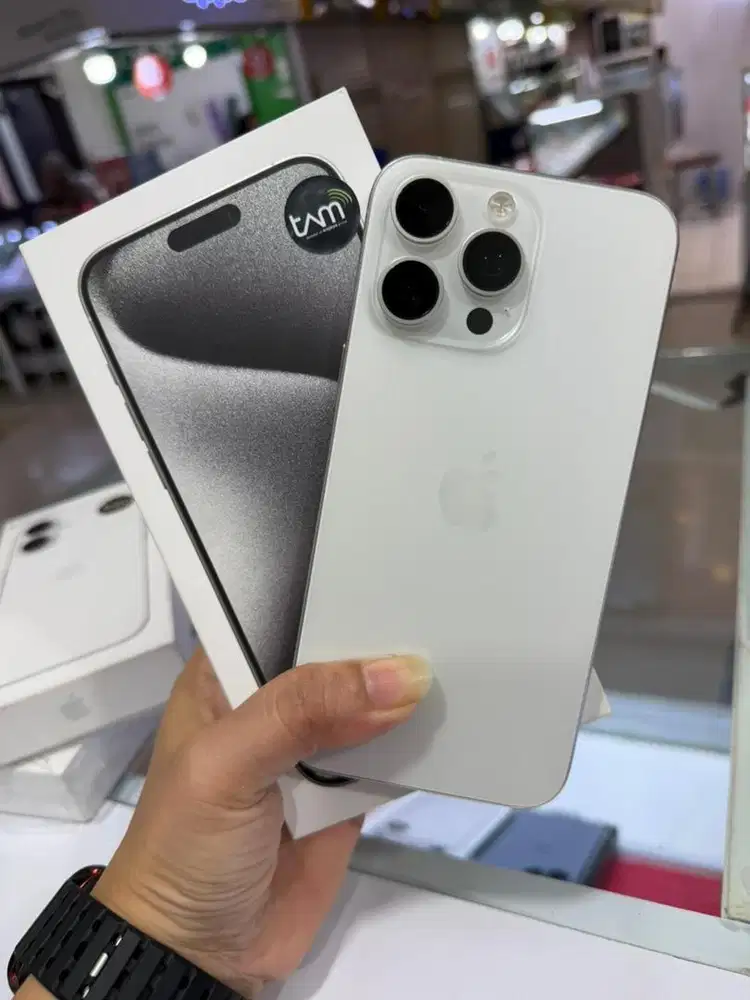 Iphone 15 Promax 256gb Titanium White Resmi iBox Lengkap Mulus