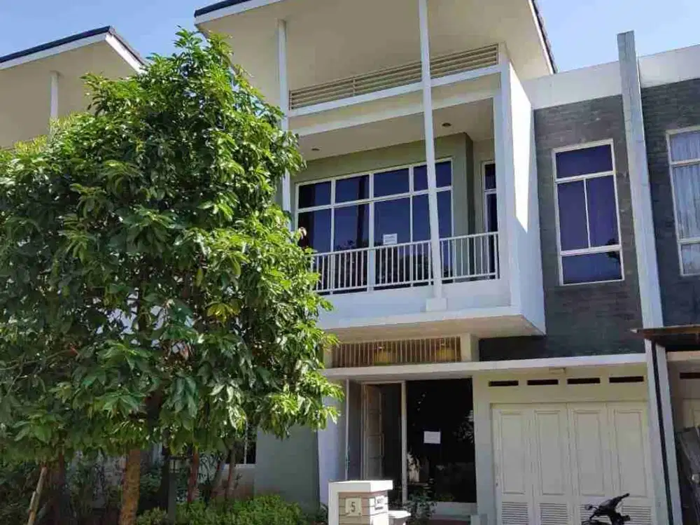 Rumah Mewah 2 Lantai di Springs GS