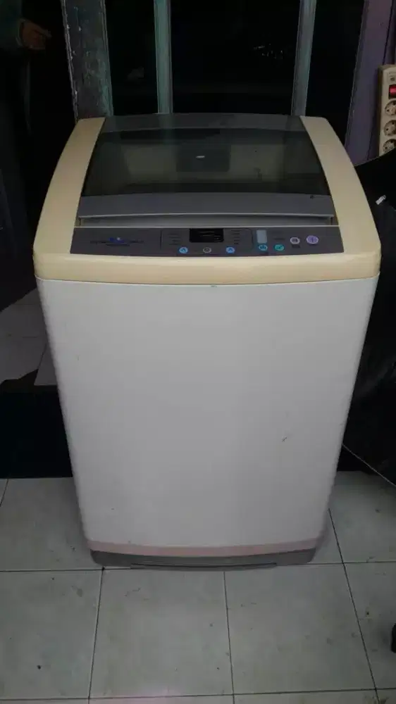 Jual butuh mesin cuci Electrolux