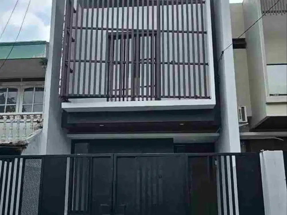 BARUK UTARA 2 Lantai ‼️ Rumah Baru Rungkut Belakang Superindo Merr