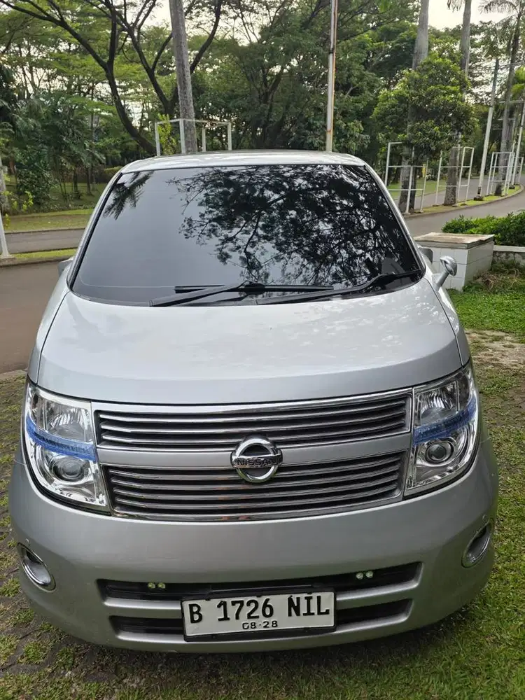 Di jual nissan elgrand
