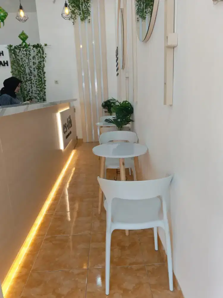 Di jual equipment/barang barang bekas usaha