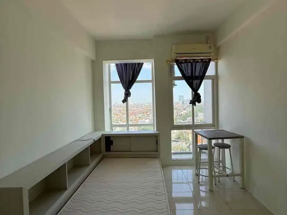 Double Window! Unit Langka Apartemen Bale Hinggil