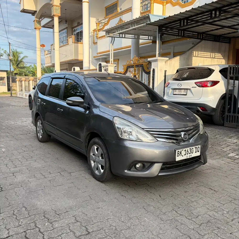 Nissan Grand Livina XV Manual 2017