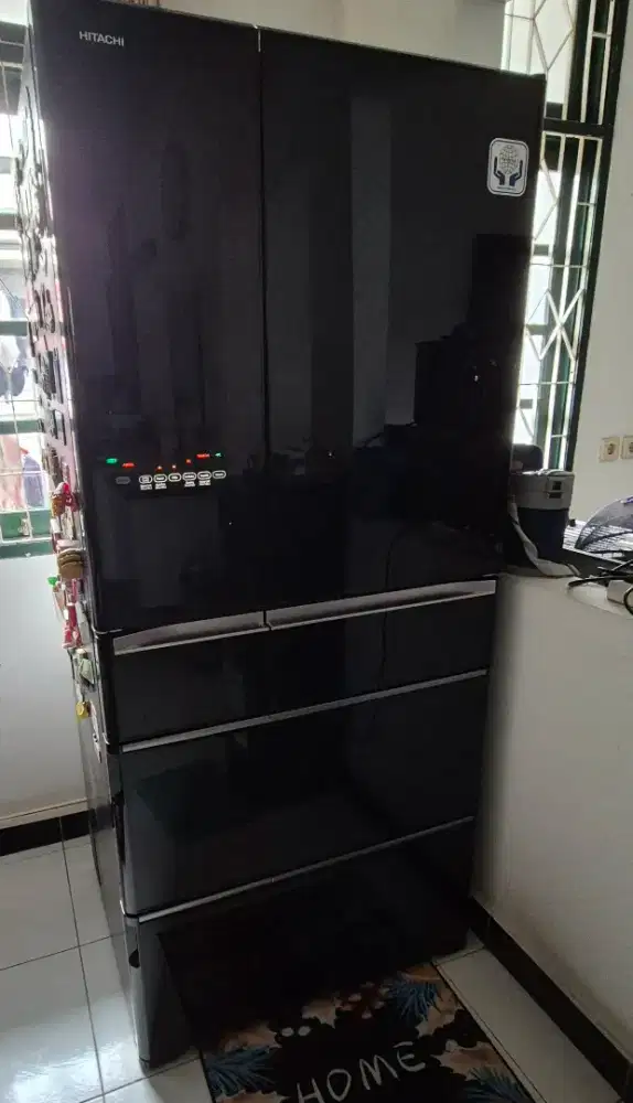 Kulkas Besar Hitachi - bekas